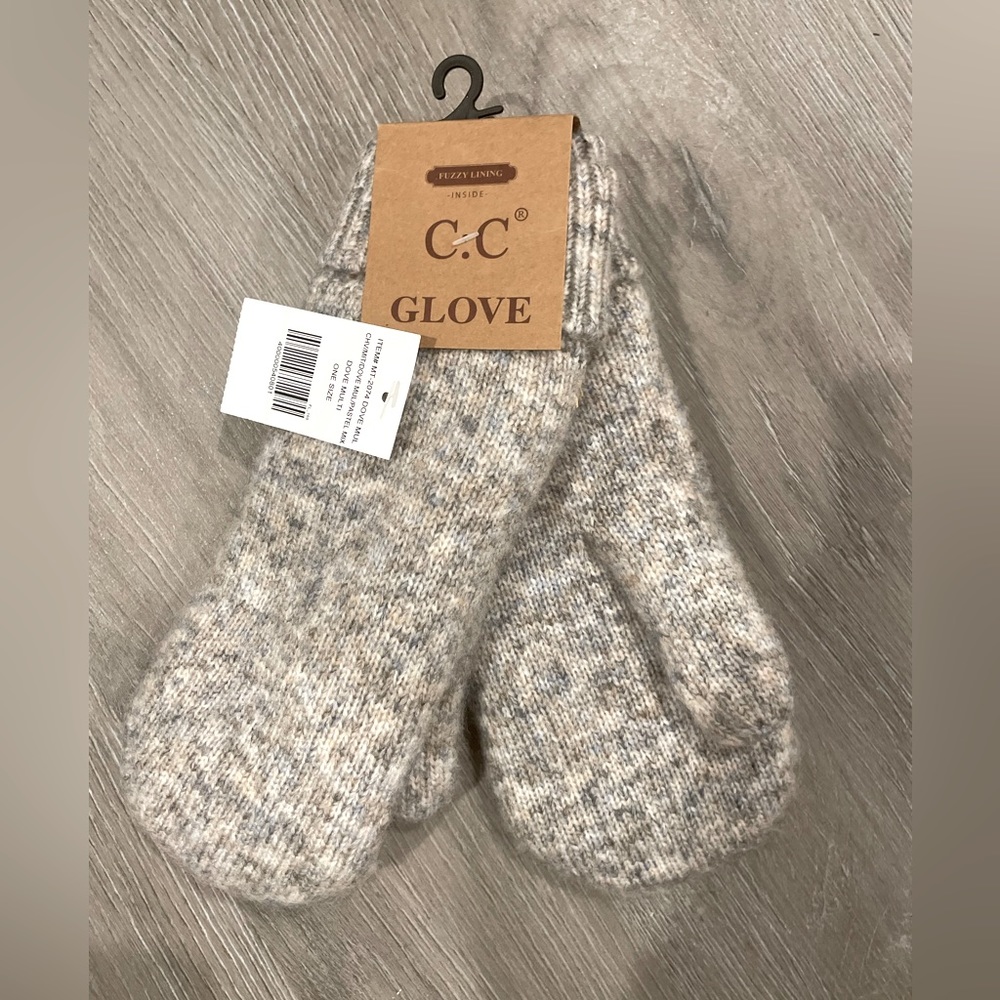 NWT Mittens
